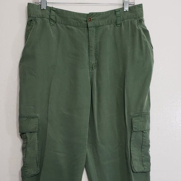 Vince Camuto Woman's 100% Lyocell Green Cargo Pants with Elastic Ankles, Medium - Picture 4 of 12